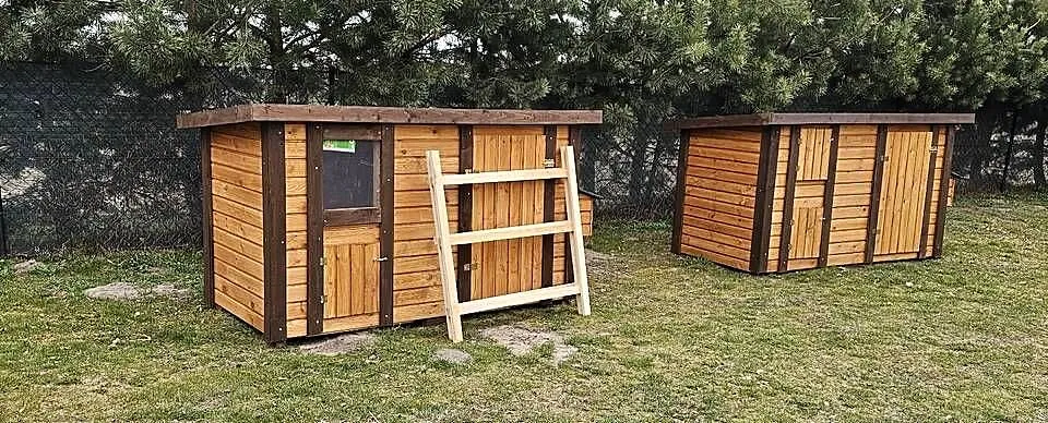 Kurnik woliera, Wielkopolskie, Konin
