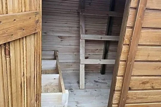 Kurnik woliera, Wielkopolskie, Konin