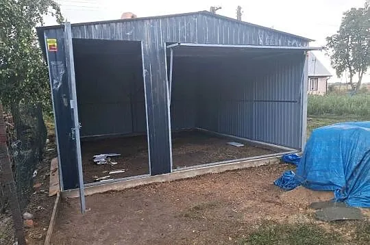 Kojce dla psów garaze blaszane