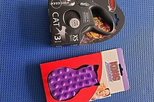 Smycz automatyczna flexi dla kota szczotka silikonowa dla
