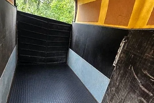 Wypożyczę wynajmę przyczepę do przewozu koni owiec DMC 1300 kg kateg. B, Małopolskie, Łętowe