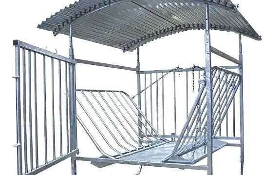 Paśnik dla owiec, na duże baloty, z regulowanymi drabinami p, Podkarpackie, Dębica