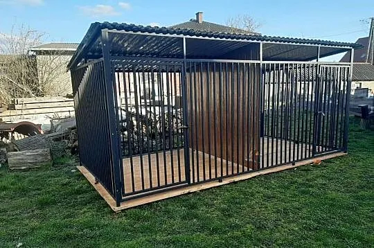 Typowy Metalowy Kojec dla Psa - |Kojce dla Psów |Producent – Maj-Blach, Pomorskie, Gdańsk