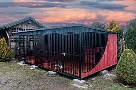 Kojec dla dwóch psów 6x3m | Flame | z rynnami, podłogą, budami