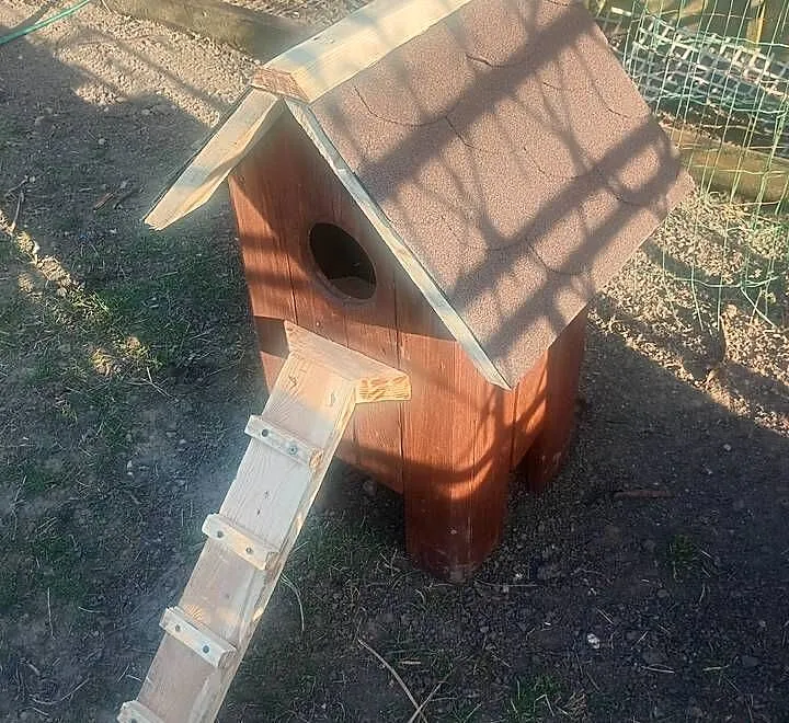 Domek legowy dla kaczek