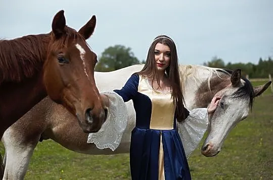 Wiosna klacz roczna, po matce śląskiej , ojciec AQH, , Jedlicze