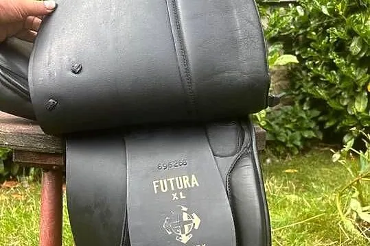 Szwajcarskie siodło ujeżdżeniowe Lemetex Futura XL 16”, Lubuskie, Zielona Góra