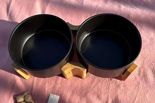 Podwójne ceramiczne miski 850ml stojak bambusowy, Kujawsko-pomorskie, Osięciny