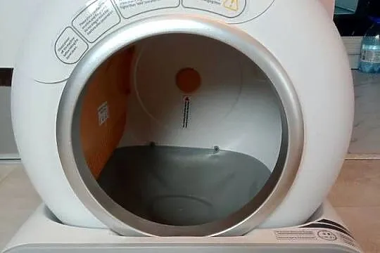 Sprzedam samooczyszczająca kuweta dla kota Automatic cat litter box