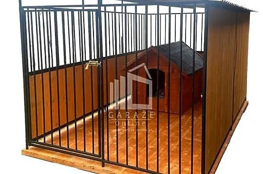 Kojec dla psów 2x3m - Drewniana podłoga - ściana zabudowana drewnem ID597