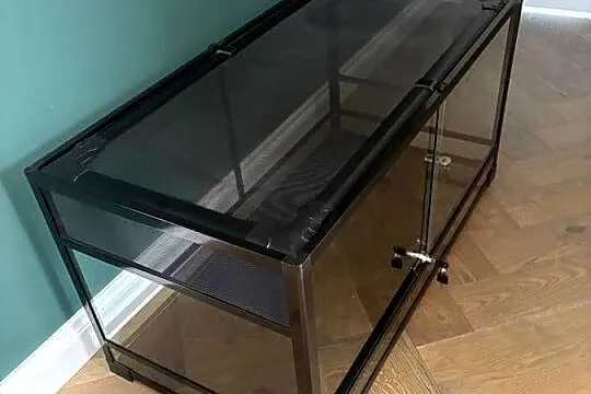 Terrarium dla żółwia, Mazowieckie, Wilcza Góra