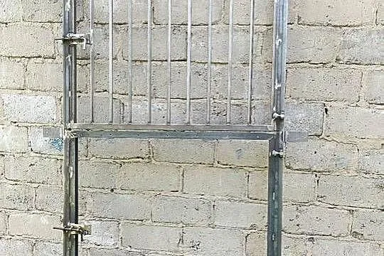 Drzwi do stajni, Łódzkie, Radomsko