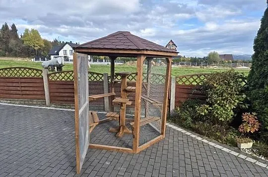 Woliera dla kotów szesciokatna, Małopolskie, Jordanów