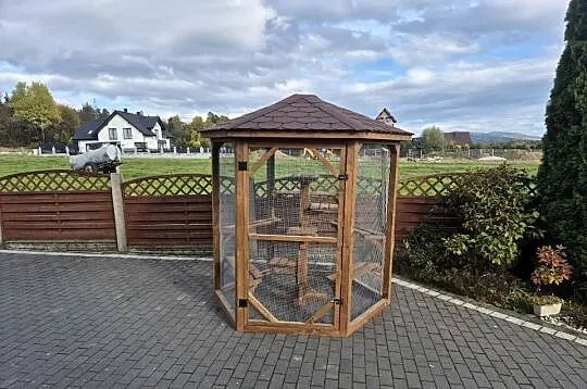 Woliera dla kotów szesciokatna, Małopolskie, Jordanów