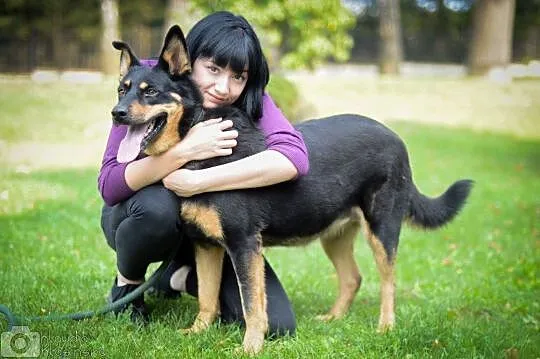 Cudowna Farida, wesoła, aktywna i niekofnliktowa s