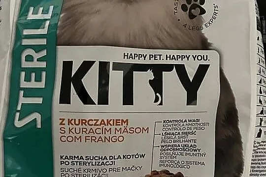 Karma sucha dla kotów po sterylizacji z kurczakiem 1.8 kg.