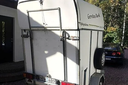 Przyczepa do przewozu koni, Małopolskie, Dąbrowa Tarnowska