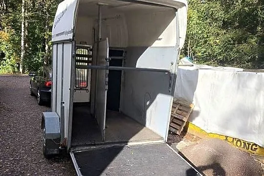 Przyczepa do przewozu koni, Małopolskie, Dąbrowa Tarnowska