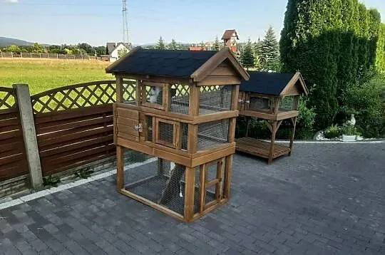 Buda dla kota z wolierą, Małopolskie, Jordanów