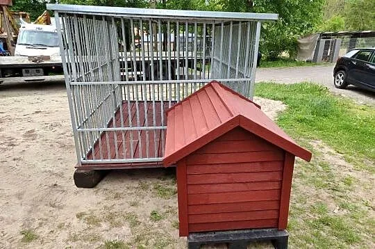 Kojec+podłoga drewniana+ ocieplona buda z litej deski, Kujawsko-pomorskie, Grudziądz