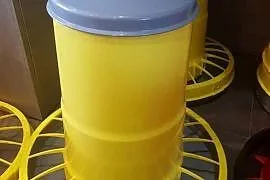 Karmidło dla drobiu 22 l dla drobiu