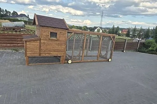 Kurnik dla kur z wolierą, Małopolskie, Jordanów