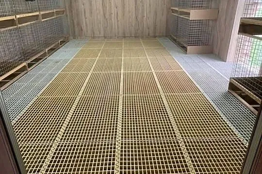 Ruszta plastikowe dla gołębi , drobiu , królików
