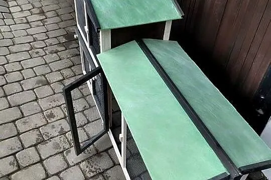 Nowa klatka z wybiegiem dla królika, Małopolskie, Brzezna
