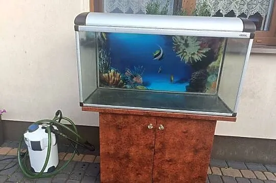 Akwarium Aquael 200L z filtrem kubełkowym i szafką