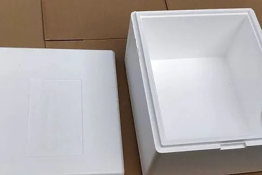 Domek dla kota - 70cm x60cm x40cm ścianka 4,5 cm ODPADY, Łódzkie, Mokra Lewa