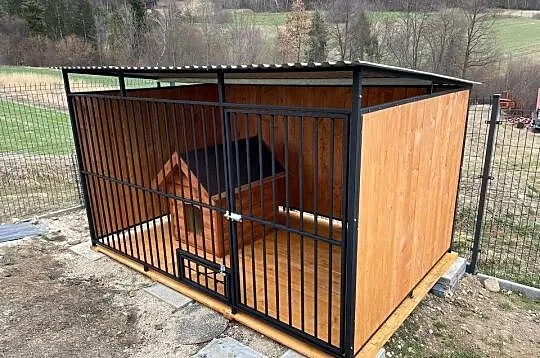 Kojec dla psa. WZMOCNIONY DLA GROŹNYCH PSÓW. Producent