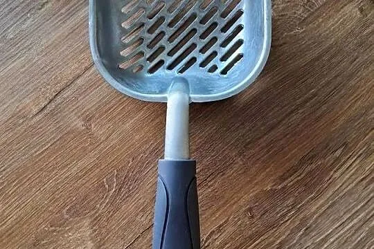 nowa łopatka do żwirku dla kota brak metki