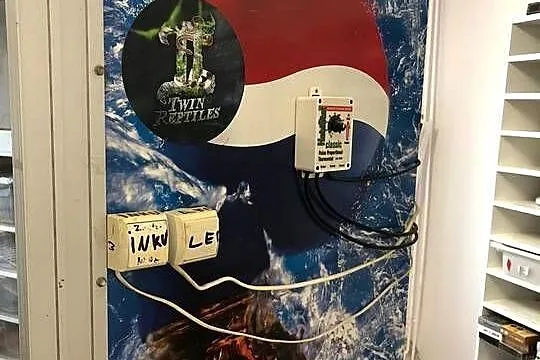 Inkubator dla węży, gadów, Śląskie, Kobielice