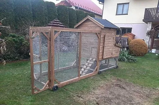 Kurnik dla kur z wolierą ocieplany, Małopolskie, Jordanów