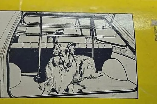 Bariera/ kratka do przewożenia psów w samochodach typu kombi, Dolnośląskie, Jelenia Góra