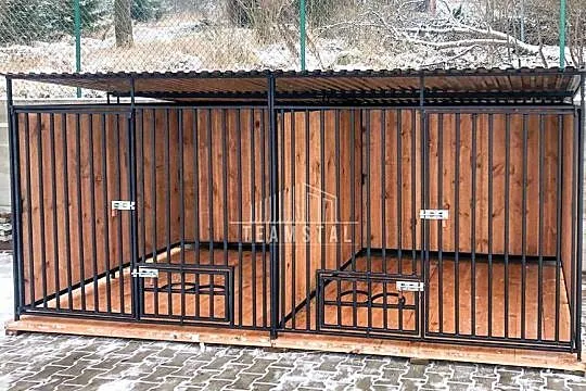 Kojec dla Psów 4x2- Drewniana podłoga - uchwyt na miski - drewniane ściany, Małopolskie, Kraków