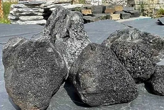 CZARNA LAWA WULKANICZNA Black Volcano Stone Żwirek Grysik Skałka do Malawi, Dolnośląskie, Bielany Wrocławskie