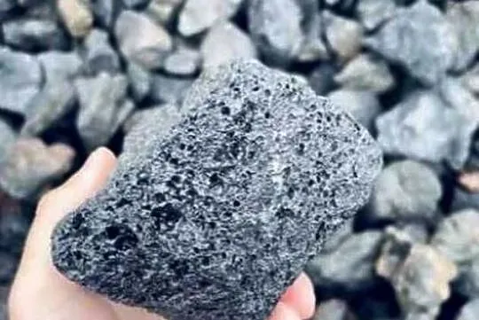 CZARNA LAWA WULKANICZNA Black Volcano Stone Żwirek Grysik Skałka do Malawi, Dolnośląskie, Bielany Wrocławskie
