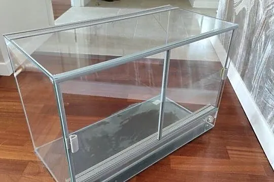 Terrarium 60/40/30 oraz lampą UV oraz lampą grzewcza, Małopolskie, Kraków