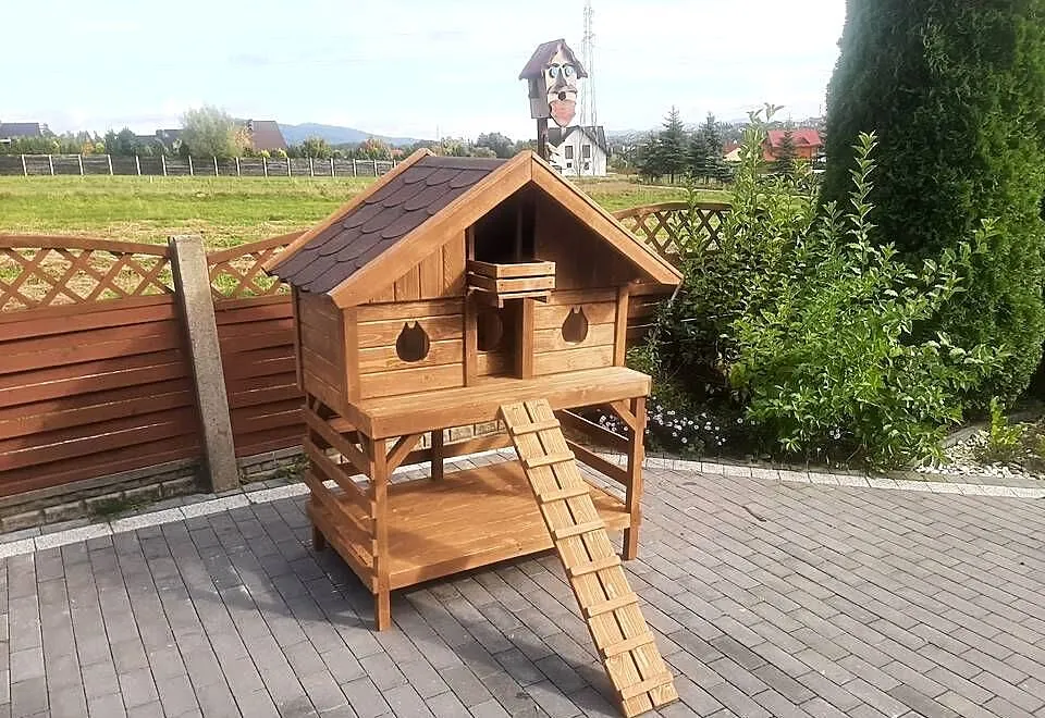 Buda dla kota z balkonem ., Małopolskie, Jordanów