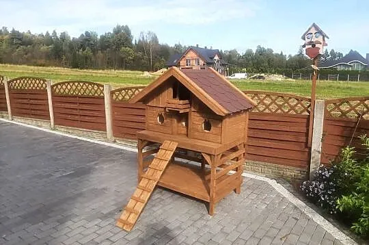 Buda dla kota z balkonem ., Małopolskie, Jordanów