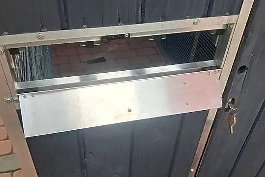 Woliera z budynkiem zimowym, Małopolskie, Czchów