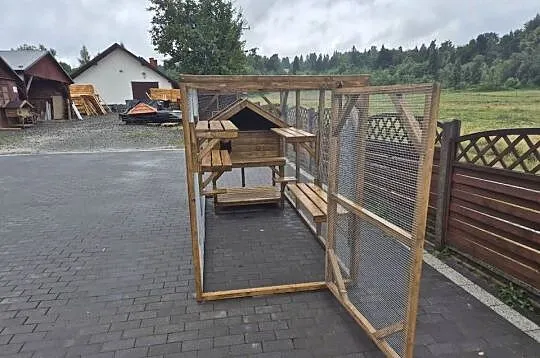 Buda dla kota z wolierą, Małopolskie, Jordanów