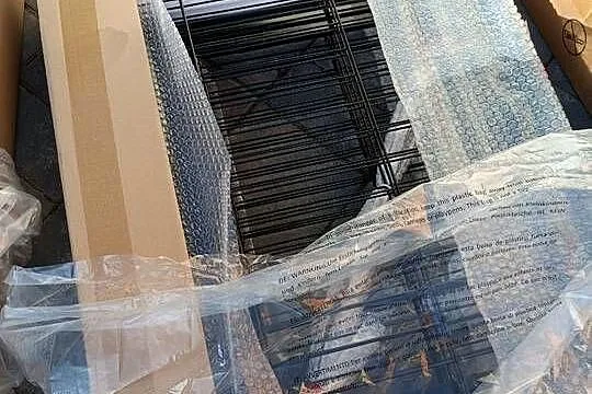 Metalowy kojec dla zwierząt, Małopolskie, Klucze