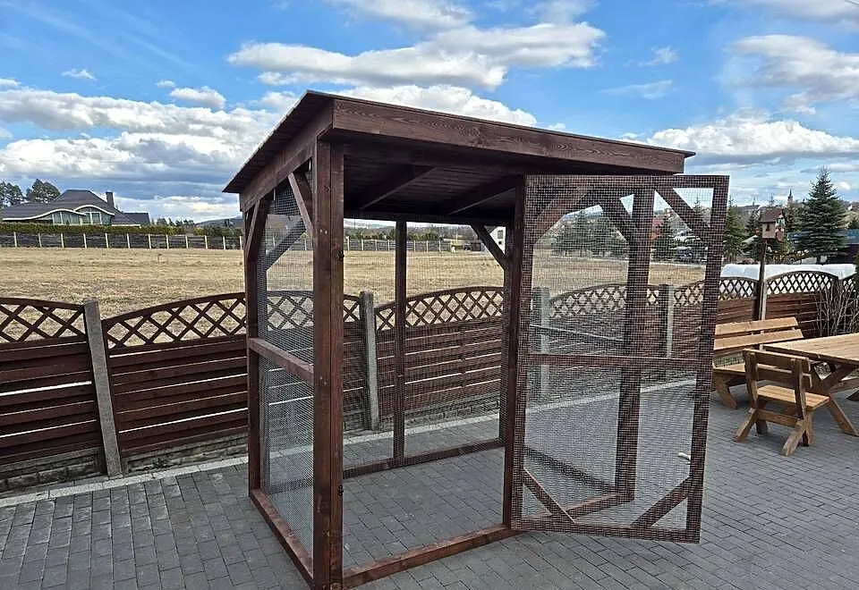 Woliera dla kotów ptaków, Małopolskie, Jordanów