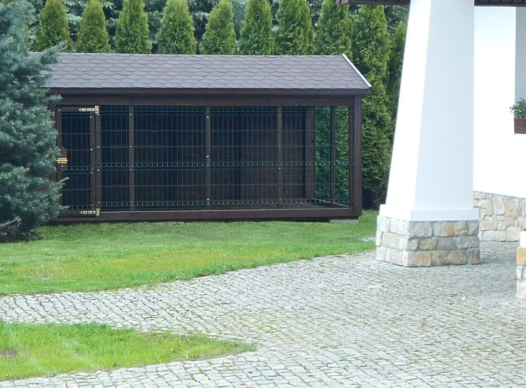 Kojec z domkiem dla psa 2,5 na 5 m, Mazowieckie, Radom