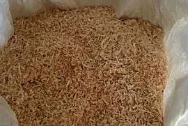 Suche Trociny wióry ściółka suche dla koni gryzoni