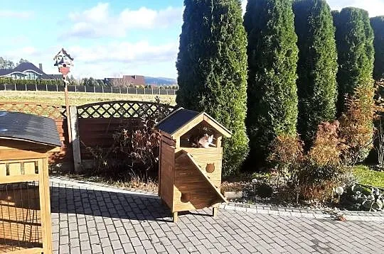 Buda dla dwóch kotów z wiatrołapem., Małopolskie, Jordanów