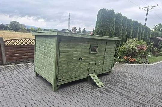Kurnik dla kur że schowkiem, Małopolskie, Jordanów