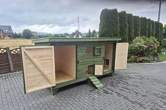 Kurnik dla kur że schowkiem, Małopolskie, Jordanów